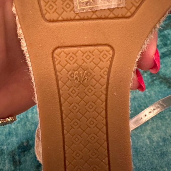 Tory Burch Wedge Sandals 6.5 - Picture 4 of 5